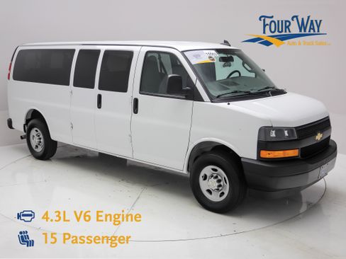 Used 2023 Chevrolet Express 3500 LS RWD image 1