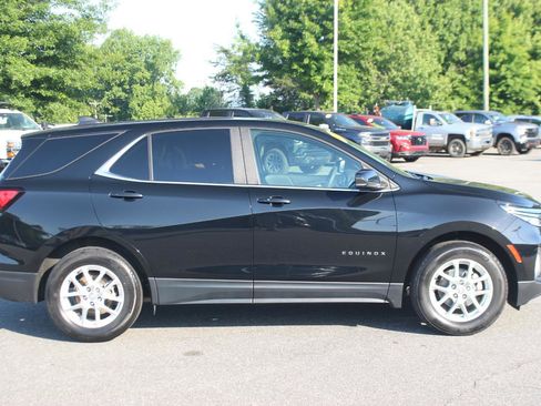 Used 2023 Chevrolet Equinox LT FWD image 8