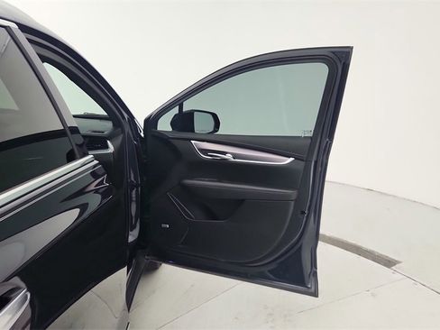 Used 2022 Cadillac XT5 Luxury w/ LPO, Floor Liner Package image 25