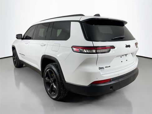 Used 2023 Jeep Grand Cherokee L Laredo image 5