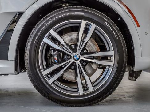 Used 2024 BMW X7 xDrive40i w/ Executive Package AWD/4WD image 18