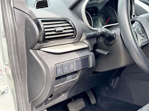 Used 2025 Mitsubishi Eclipse Cross SE image 10