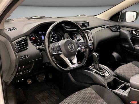 Used 2022 Nissan Rogue Sport SV AWD/4WD image 17