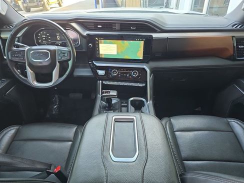 Certified 2022 GMC Sierra 1500 Denali image 11