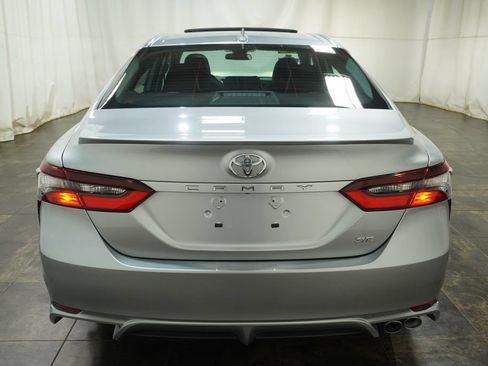 Used 2023 Toyota Camry SE w/ Cold Weather Package FWD image 5