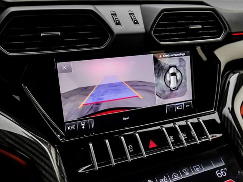 Used 2020 Lamborghini Urus image 76