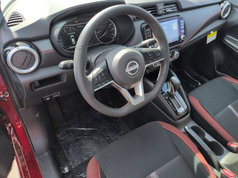 New 2025 Nissan Versa SR w/ Trunk Package image 2