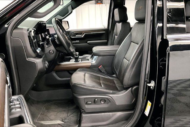 Used 2024 Chevrolet Silverado 1500 High Country w/ LPO, Dark Essentials Package AWD/4WD image 25