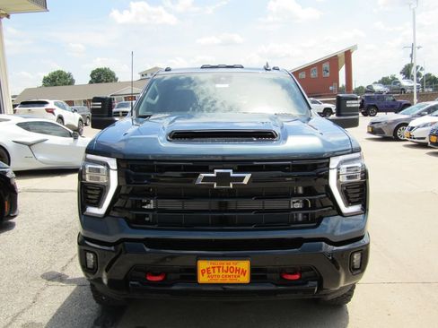 New 2026 Chevrolet Silverado 2500 LT w/ Trail Boss Package AWD/4WD image 13