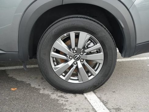 Used 2025 Nissan Pathfinder SV AWD/4WD image 45