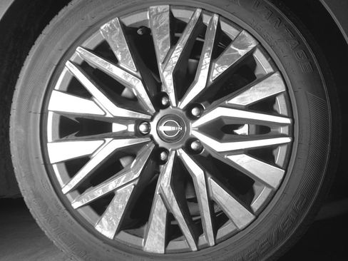 Used 2025 Nissan Altima 2.5 SV image 13