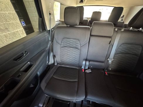 Used 2025 Nissan Pathfinder SV AWD/4WD image 37