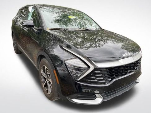 Certified 2024 Kia Sportage EX image 11