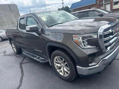 Used 2019 GMC Sierra 1500 SLE w/ SLE Value Package AWD/4WD image 5