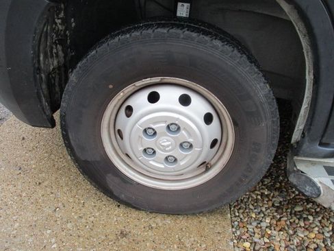 Used 2023 RAM ProMaster 2500 image 26