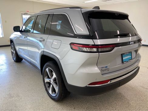 Used 2022 Jeep Grand Cherokee Limited 4xe w/ Rear Seat Video Group 1 image 10