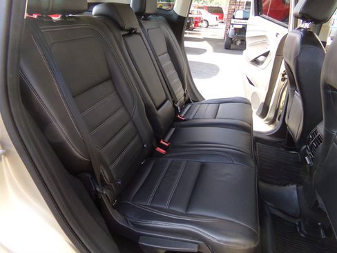 Used 2017 Ford Escape Titanium w/ Equipment Group 301A AWD/4WD image 26
