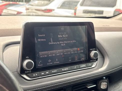 Used 2021 Nissan Rogue SL FWD image 20