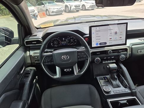 Used 2025 Toyota Tacoma TRD Sport RWD image 31