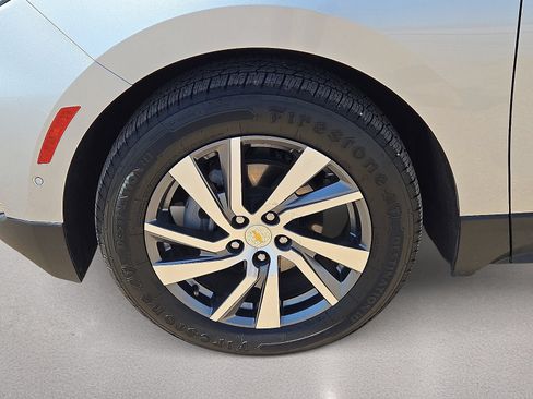Used 2022 Chevrolet Equinox Premier FWD image 10