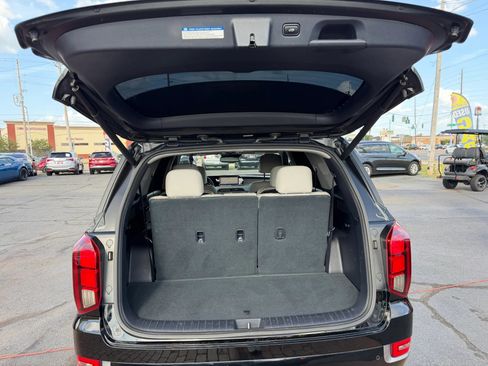Used 2021 Hyundai Palisade Limited FWD image 25