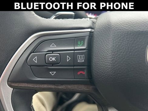 Used 2024 Jeep Grand Cherokee Limited image 14