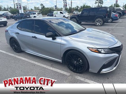 Used 2023 Toyota Camry XSE image 1