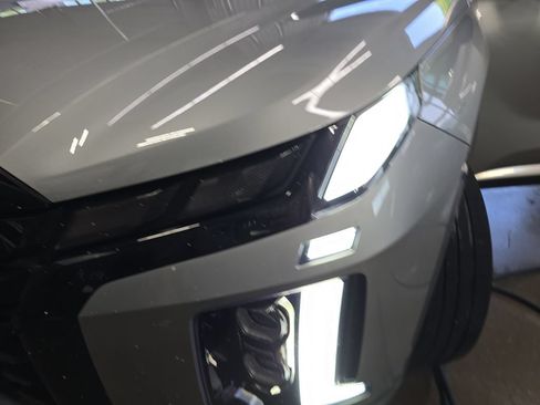 Used 2024 Hyundai Palisade Limited FWD image 31