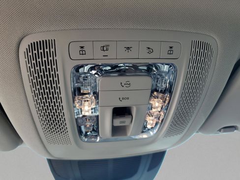 Certified 2026 Mercedes-Benz GLS 450 4MATIC image 25