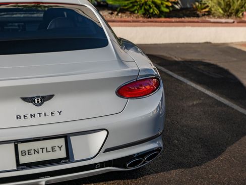 Used 2024 Bentley Continental GT image 18