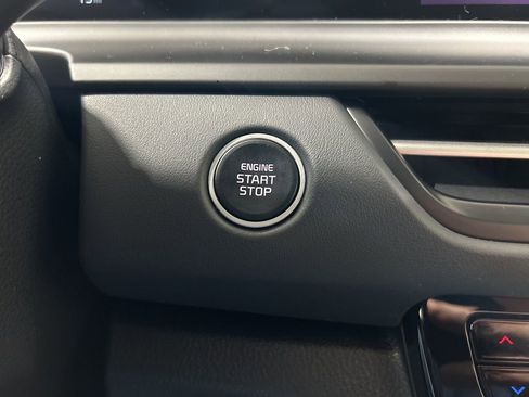 New 2026 Kia Seltos EX image 17