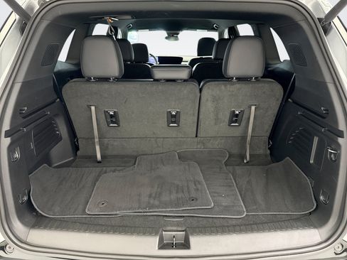 Used 2025 Buick Enclave Sport Touring AWD/4WD image 23