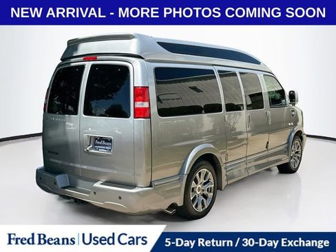 Used 2022 Chevrolet Express 2500 w/ Enhanced Convenience Package RWD image 8