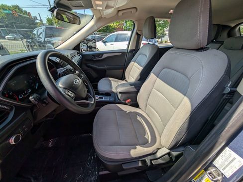 Used 2020 Ford Escape S image 15