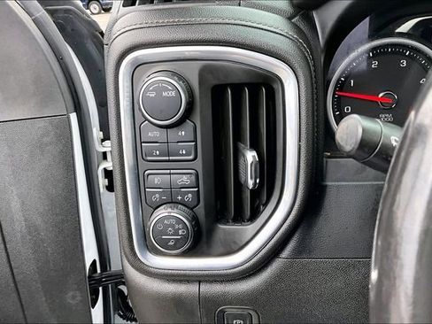 Used 2022 Chevrolet Silverado 2500 High Country AWD/4WD image 16