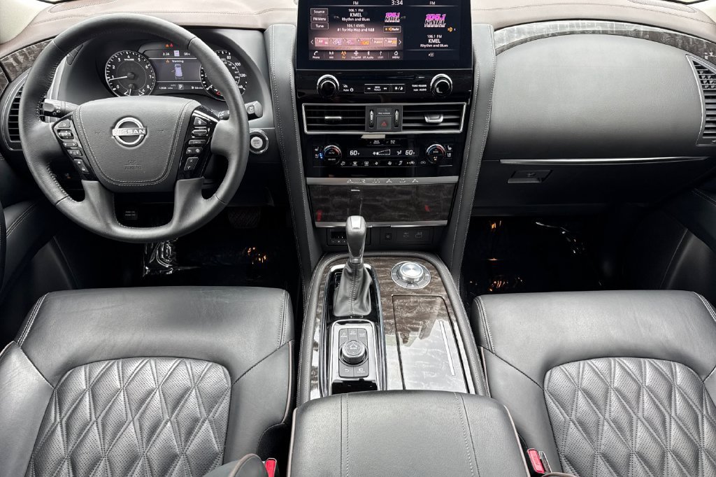 Used 2024 Nissan Armada Platinum w/ Captain's Chairs Package AWD/4WD image 12