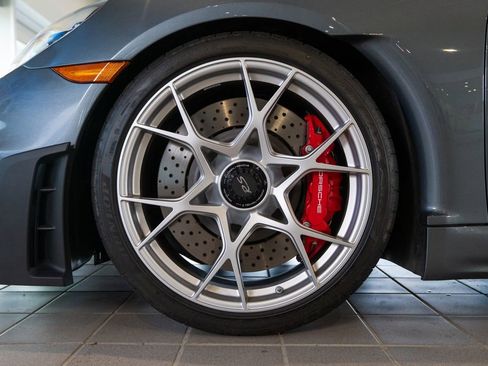 Certified 2024 Porsche 718 Boxster Spyder RS RWD image 12