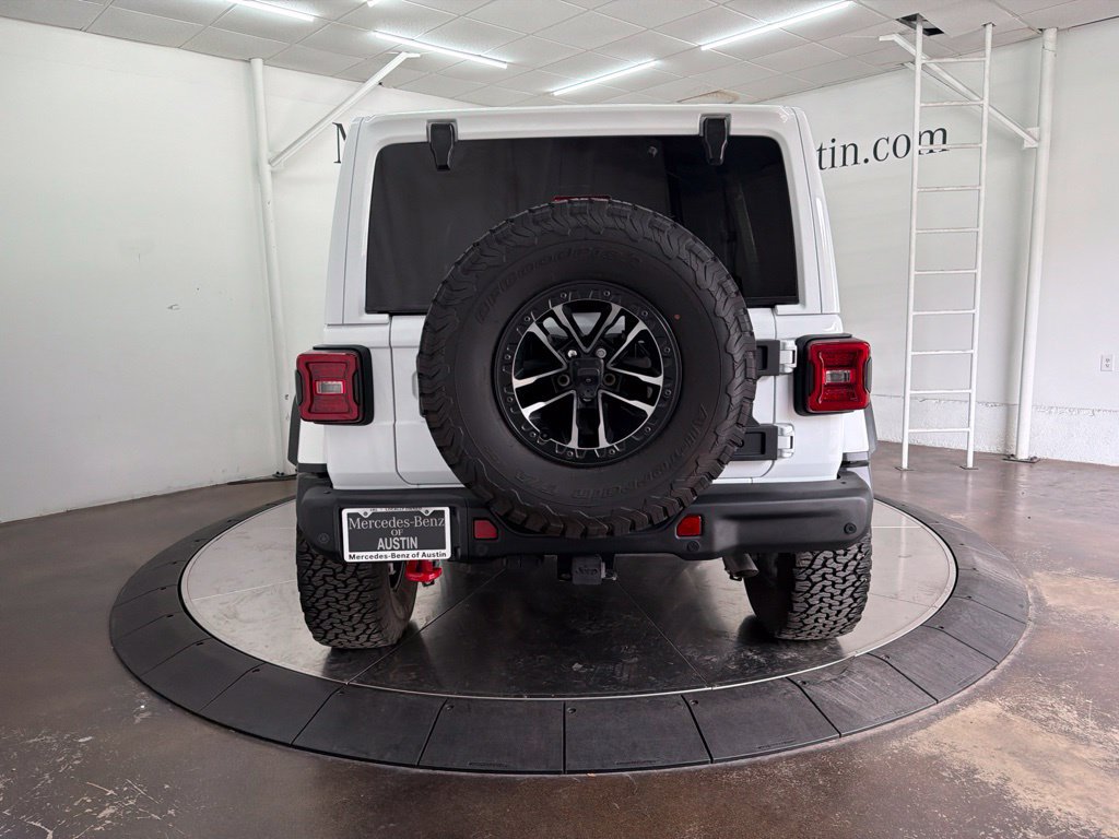 Used 2024 Jeep Wrangler Unlimited Rubicon AWD/4WD image 6