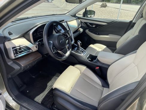 Used 2022 Subaru Outback Limited AWD/4WD image 10