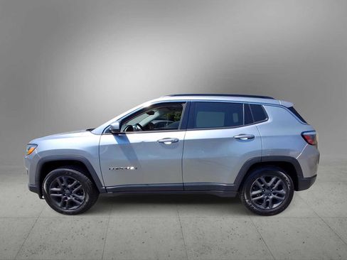 Used 2020 Jeep Compass Latitude w/ Popular Equipment Group FWD image 5