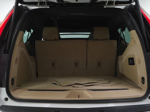 Used 2021 Cadillac Escalade ESV Premium Luxury AWD/4WD image 20