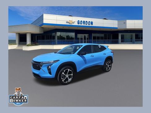 Used 2024 Chevrolet Trax RS w/ Driver Confidence Package FWD image 1