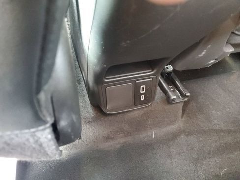 Used 2021 Buick Encore GX Preferred image 28