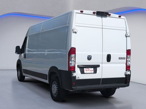 Used 2025 RAM ProMaster 2500 w/ Convenience Group FWD image 5