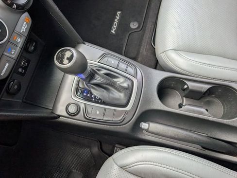 Used 2020 Hyundai Kona SEL FWD image 18