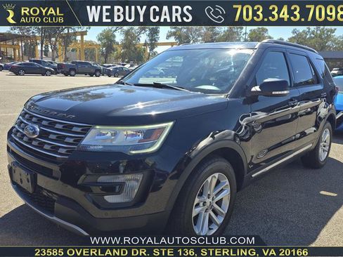 Used 2016 Ford Explorer XLT w/ Equipment Group 202A image 1