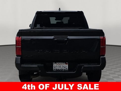 Used 2025 Toyota Tacoma SR5 AWD/4WD image 4