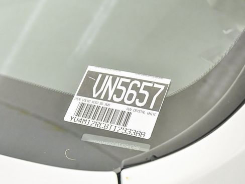 Certified 2026 Volvo XC60 B5 Plus w/ Protection Package Premier AWD/4WD image 34