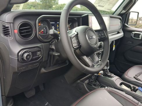 New 2026 Jeep Wrangler Unlimited Rubicon AWD/4WD image 19