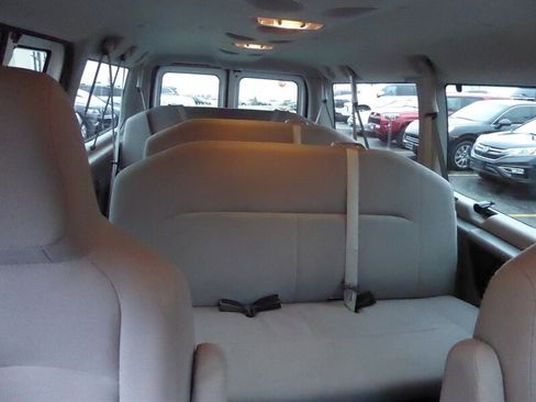 Used 2013 Ford E-350 and Econoline 350 XL image 24
